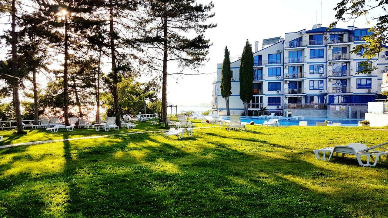 Blue Bay Sea View Apartment เปาโมเรีย ภายนอก รูปภาพ