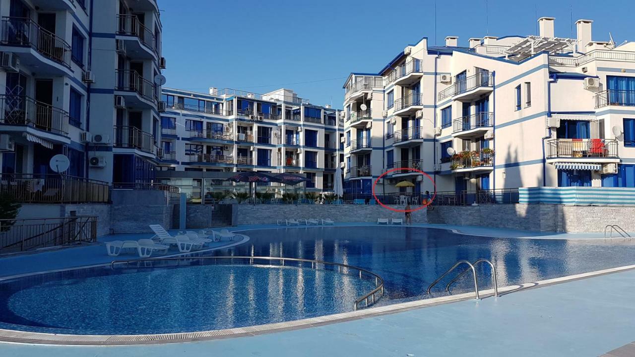 Blue Bay Sea View Apartment เปาโมเรีย ภายนอก รูปภาพ